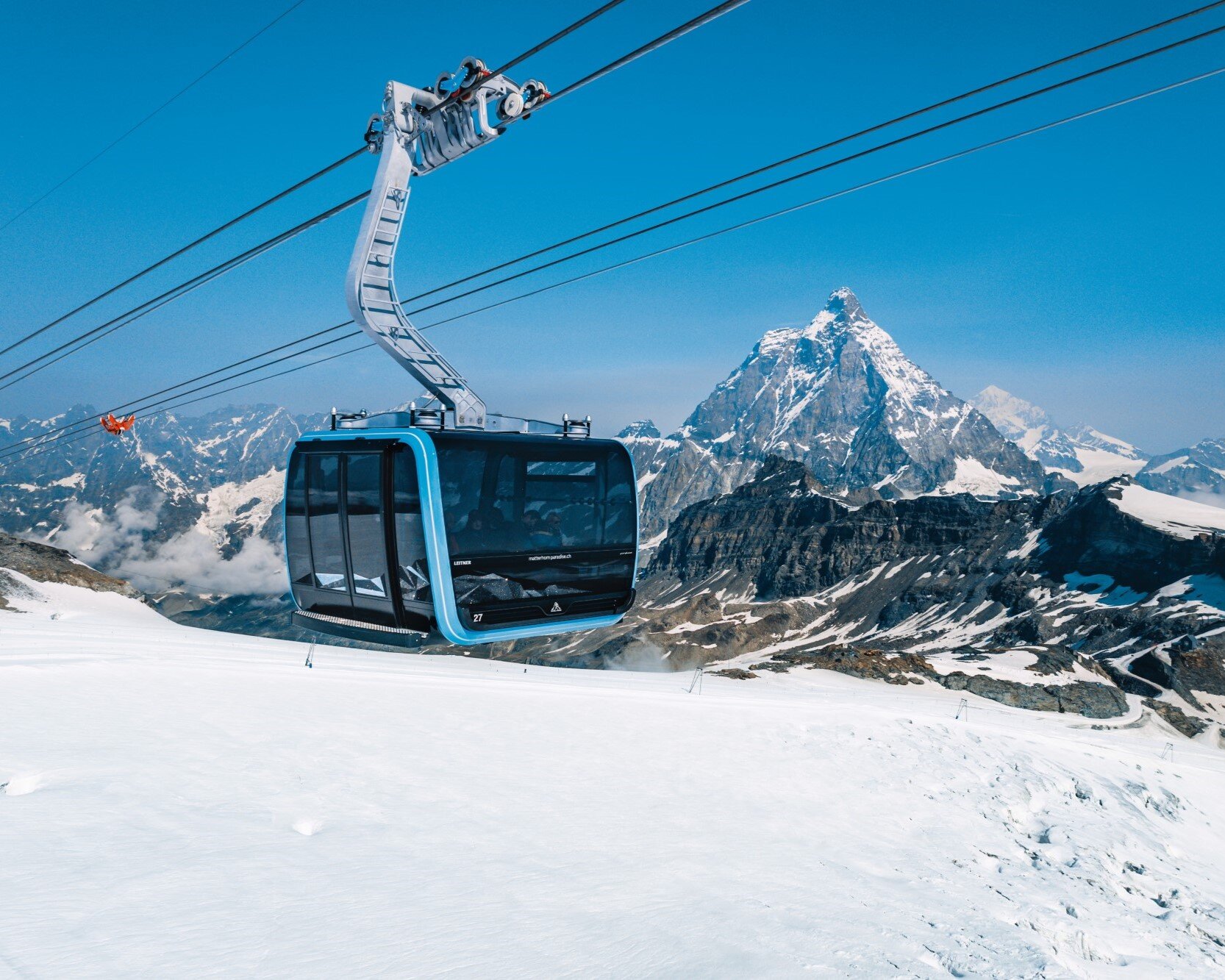 Service technician ropeways